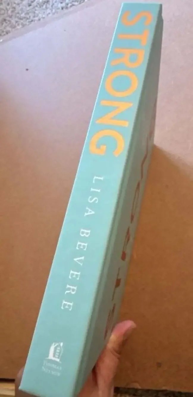 Strong: Devotions to Live a Powerful & Passionate Life by Lisa Bevere (Hardcover